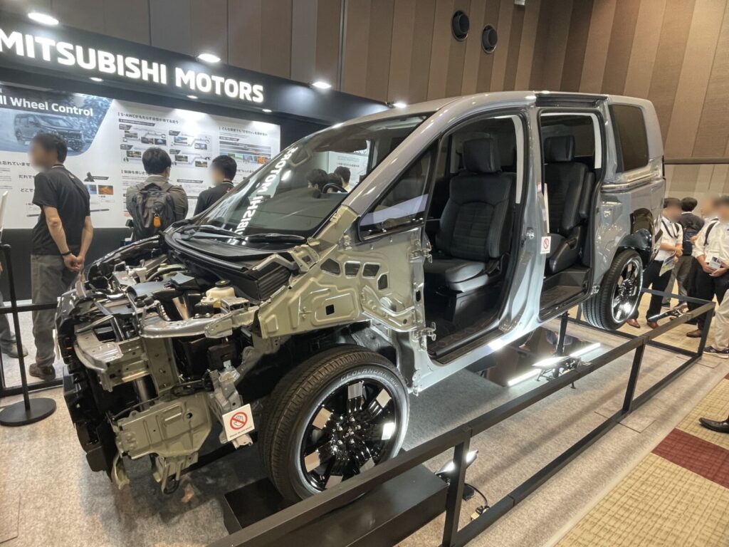 人と車のテクノロジー展　展示会の様子